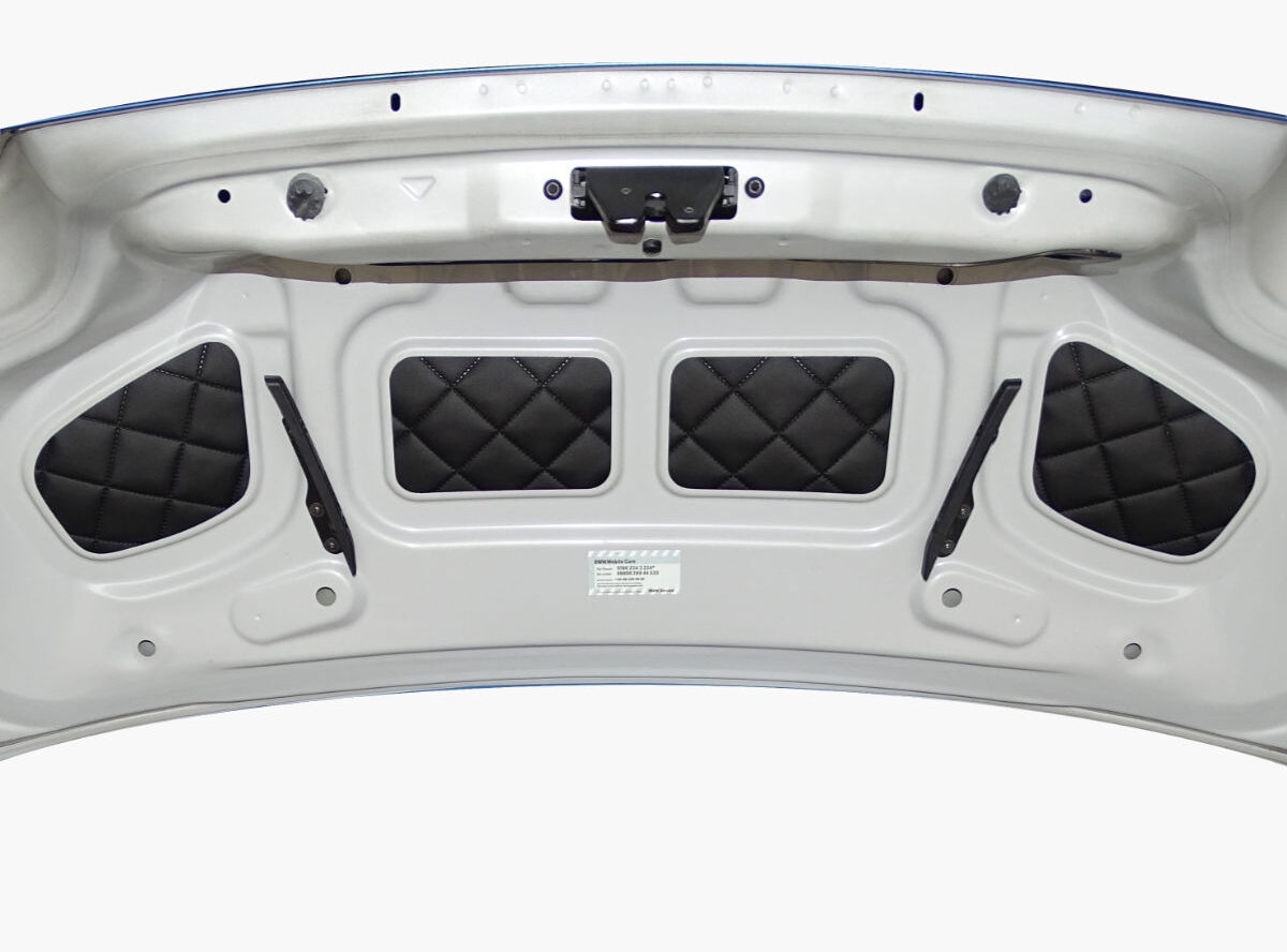 Kofferraumdeckel Verkleidung BMW Z4 Schwarz mit Steppprägung Kofferraumdeckel Verkleidung BMW Z4 Schwarz mit Steppprägung