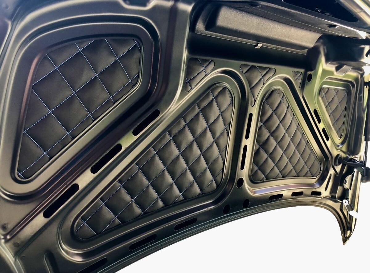 Kofferraumdeckel Verkleidung Mercedes SLK R170 Schwarz mit Ziernaht Hellblau Kofferraumdeckel Verkleidung Mercedes SLK R170 Schwarz mit Ziernaht Hellblau