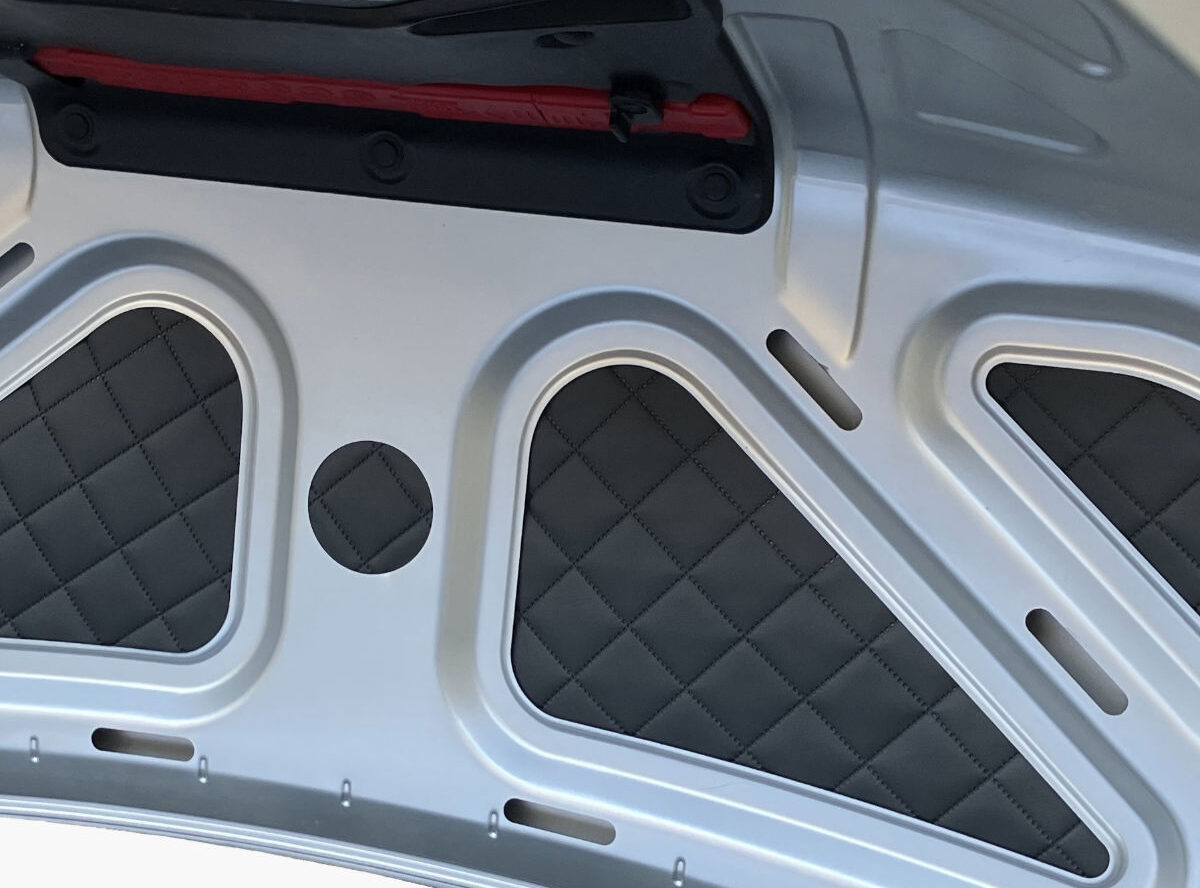 Mercedes SLK R171 Kofferraumdeckel Verkleidung 5-tlg Schwarz mit Steppprägung Mercedes SLK R171 Kofferraumdeckel Verkleidung 5-tlg Schwarz mit Steppprägung